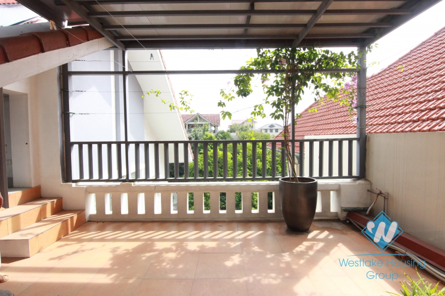 Spacious villa with 500 sqm living space for rent in Tay Ho, Hanoi